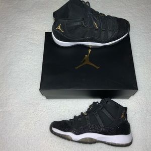 Jordan 11s Heiress black & gold